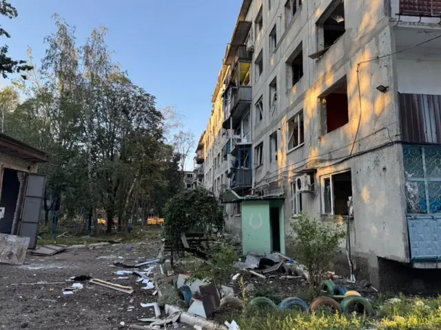 В городе повреждены мноквартирные дома