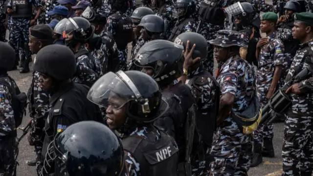 Ozu Muhammadu Buhari ahapụla Lọndọn bịawa Naịjirịa maka olili ya n’ehihie taa.