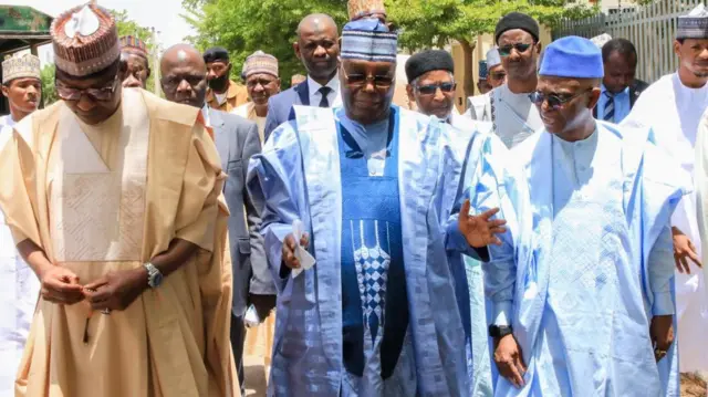 Atiku wit oda officials