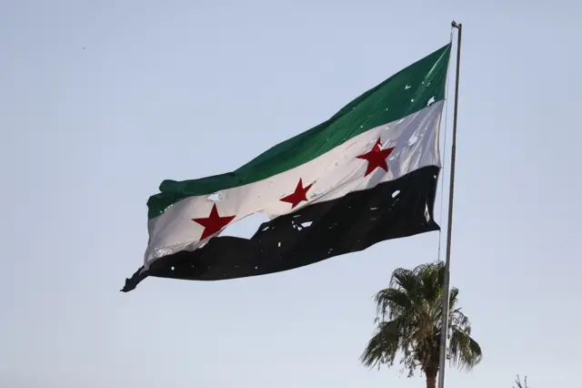 آثار الغارة الإسرائيلية