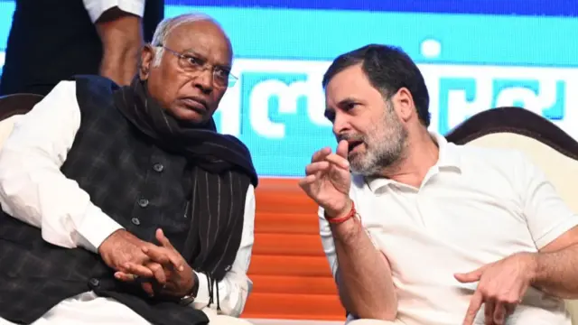 मल्लिकार्जुन खड़गे और राहुल गांधी