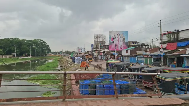গোপালগঞ্জ শহরের পরিস্থিতি আপতত শান্ত হলেও পরিবেশ থমথমে