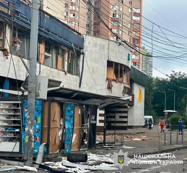 Полиция опубликовала фото последствий атаки на Киев