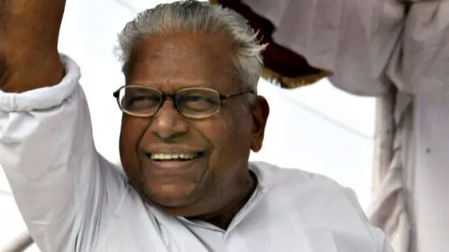 केरल के पूर्व मुख्यमंत्री और वरिष्ठ कम्युनिस्ट नेता वीएस अच्युतानंदन