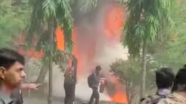 एफ-7 बीजीआई ट्रेनर दुर्घटनाग्रस्त