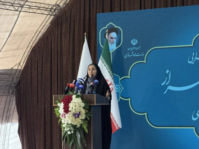 فرزانه صادق، وزیر راه و شهرسازی