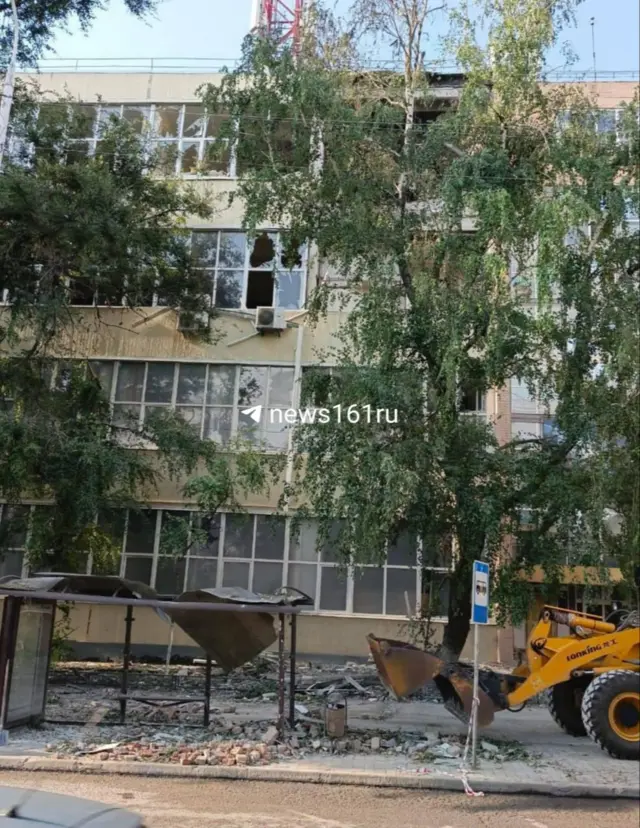 Издание «Новости Ростова» публикует фото последствий атаки дронов на Новочеркасск