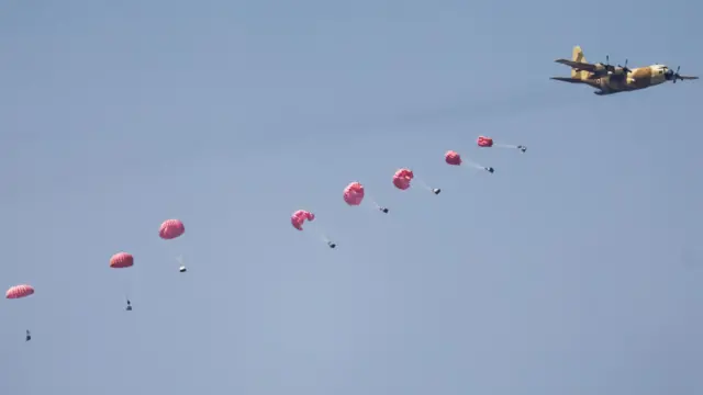 Jirgin raba agaji a Gaza