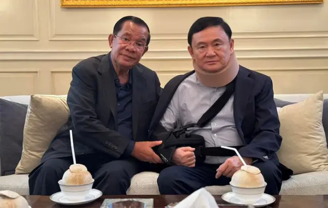 Cựu Thủ tướng Hun Sen đã bay từ Campuchia tới Thái Lan thăm ông Thaksin hôm 21/2/2024 tại dinh thự Ban Chan Song La ở Bangkok