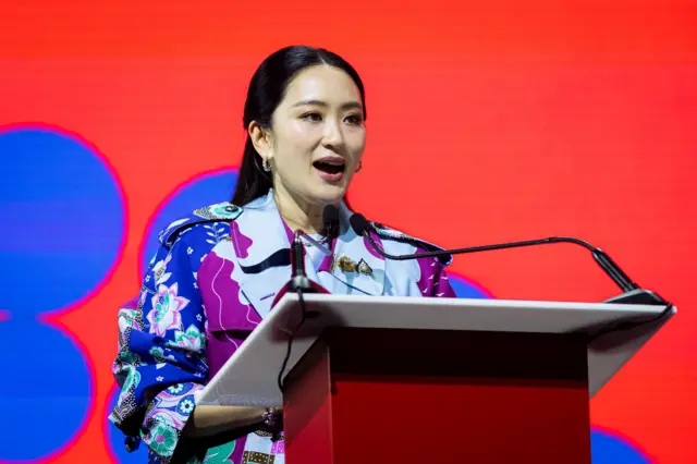 Bộ trưởng Văn hóa Paetongtarn Shinawatra