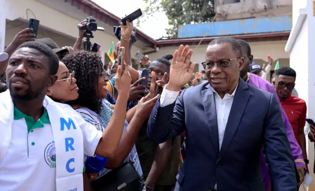 Maurice Kamto na-ekele ndị na-akwado pati ha mgbe ọ gwachara ndị ntaakụkọ okwu