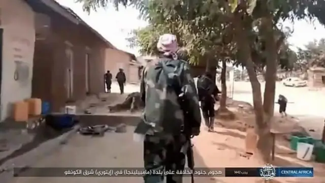 Kaaba baha Rippabiliika Dimookiraatawaa Koongootti haleellaa dhaabbata Motummaa Islaamummaa (IS) waliin hidhataniin raawwateen namoonni kudhanootaan lakkaa'aman ajjeefamuu qondaaltonni naannichaa himan.