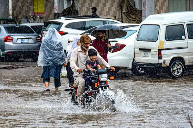 مون سون میں بارش