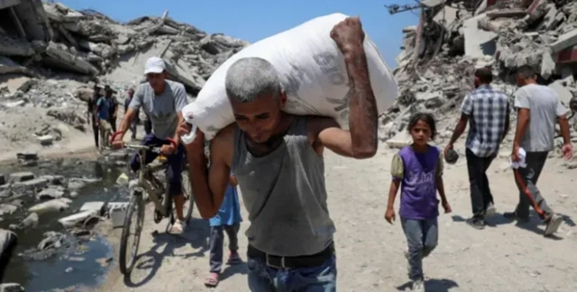 Ụlọọrụ UN nabatara nkwụsịtụ ahụ nke ha kwuru na na ọ gụnyere iwepụ ihe mgbochi ụlọọrụ kọstọm n'ihe enyemaka sitere n'Ijipt