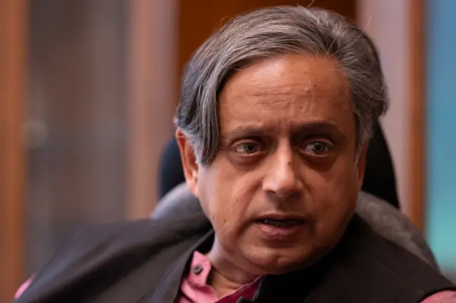 शशि थरूर