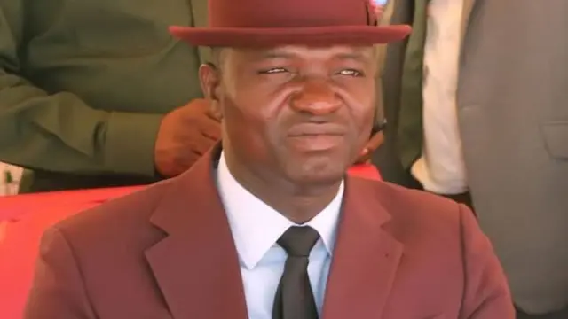 Gọvanọ nyere iwu na nkwụsịtụ ọrụ ahụ ga-amalite ozugbo