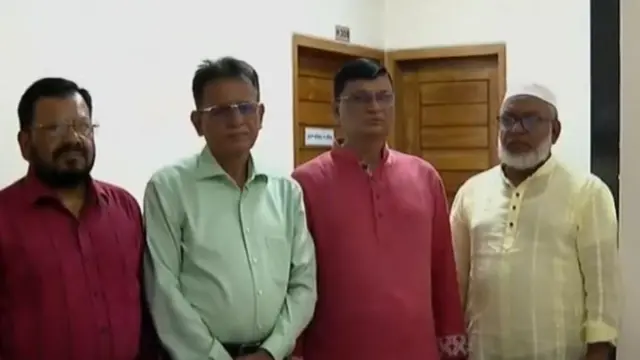 বুধবার নির্বাচন কমিশনে দলের ২০২৪ সালের আয়-ব্যয়ের হিসাব জমা দেন নেতারা