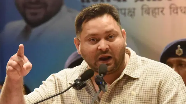 तेजस्वी यादव