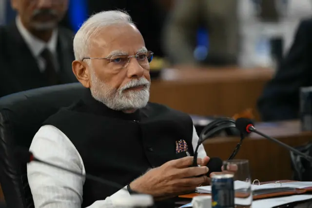 प्रधानमंत्री नरेंद्र मोदी