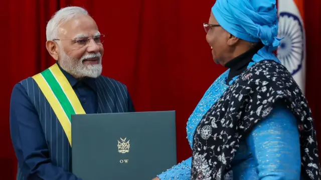 पीएम मोदी, नामीबिया की राष्ट्रपति के साथ