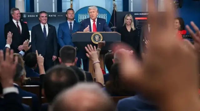 Onyeisiala Amerịka Donald Trump