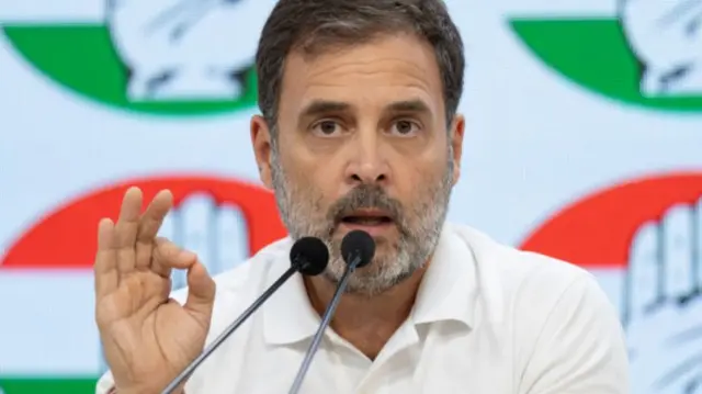 राहुल गांधी