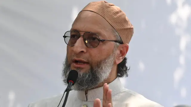 असदुद्दीन ओवैसी