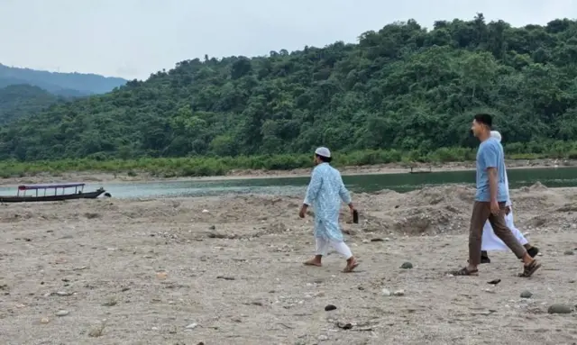 সিলেটের ভোলাগঞ্জের সাদাপাথর এলাকার বর্তমান চিত্র