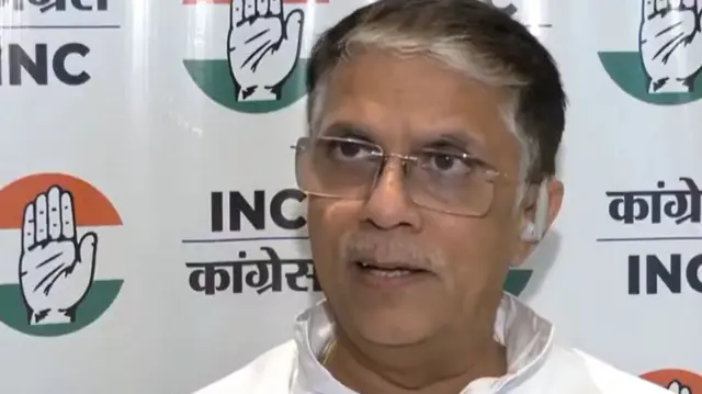 कांग्रेस नेता पवन खेड़ा