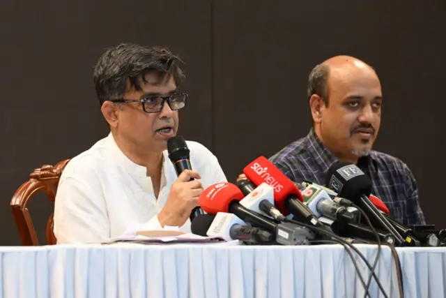 উপদেষ্টা পরিষদের বৈঠক নিয়ে সংবাদ সম্মেলন