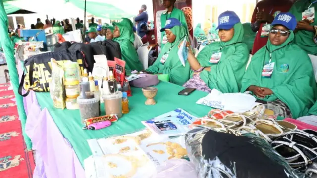 Wasu mata sanye da korayen hijabai