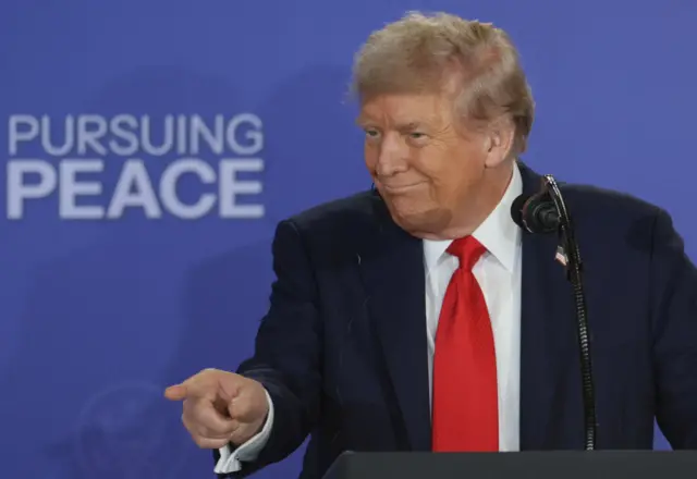 الرئيس الأمريكي دونالد ترامب