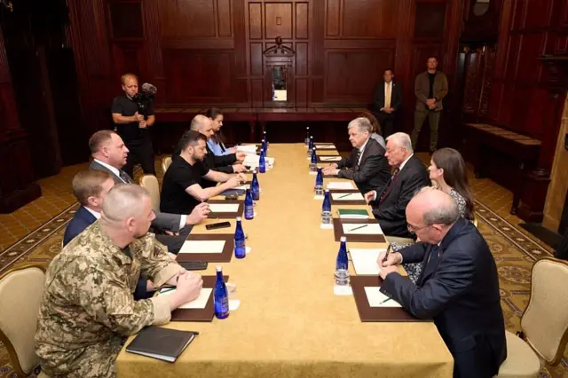 UKRAINIAN PRESIDENCY / HANDOUT