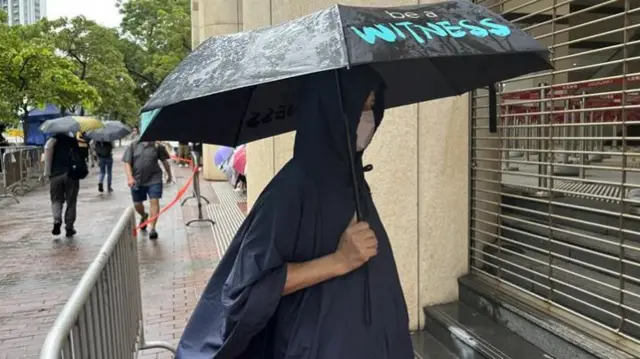 市民Margaret今早接近6時到達法庭外排隊輪候