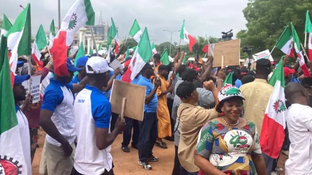 Mgbe ndị NLC na-eme ngagharịiwe
