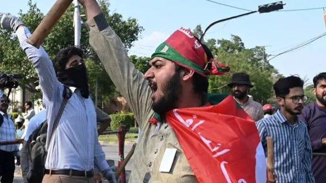 پی ٹی آئی