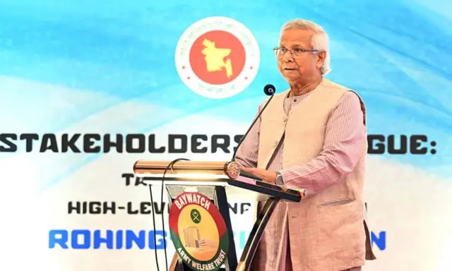 প্রধান উপদেষ্টা অধ্যাপক মুহাম্মদ ইউনূস সোমবার কক্সবাজারে রোহিঙ্গা অংশীজন সংলাপে বক্তব্য দেন।