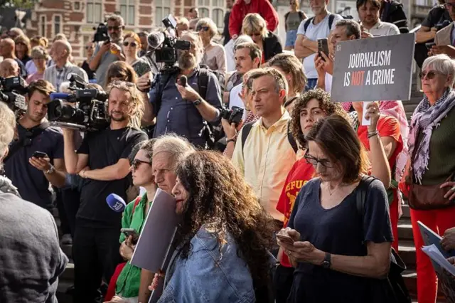 बेल्जियम की राजधानी ब्रसेल्स में पत्रकारों ने प्रदर्शन