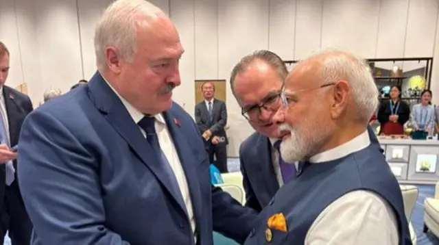 नरेंद्र मोदी