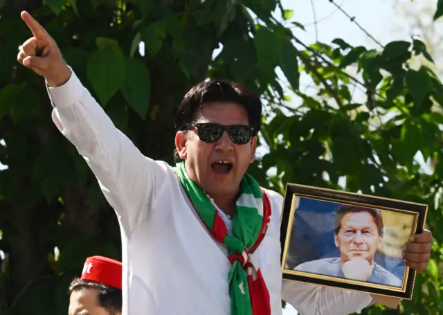 پی ٹی آئی