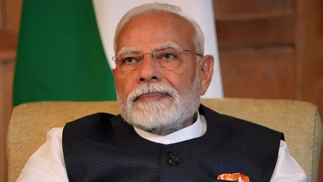 नरेंद्र मोदी