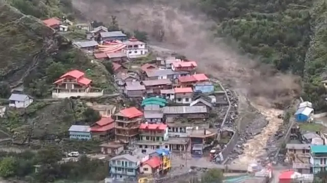 उत्तरकाशी में बादल फटा