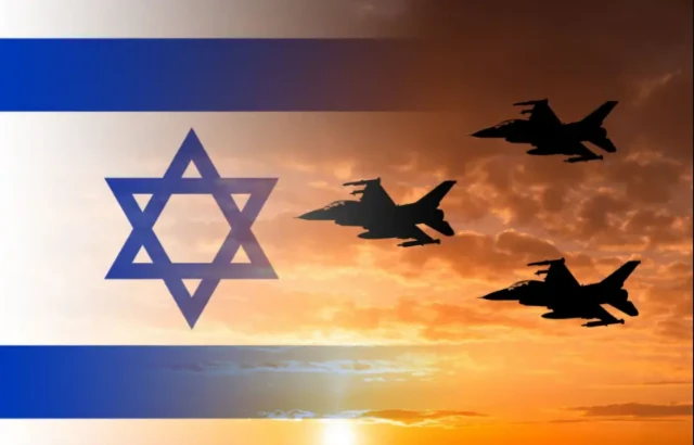 علَم إسرائيل وعليه ثلاث طائرات مقاتلة