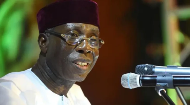 Audu Ogbeh bụbụ Onyeisi oche otu ndọrọndọrọ ọchịchị Peoples Democratic Party (PDP) ma bụrụkwa mịnịsta na-ahụ maka ọrụ ugbo n’oge garaaga.