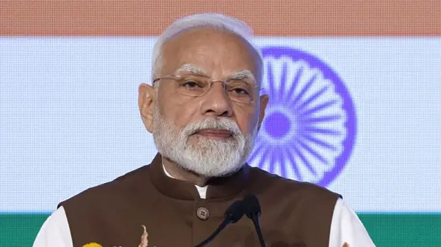 नरेंद्र मोदी