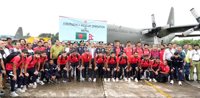 বিমান বাহিনীর পাঠানো বিশেষ বিমানে নেপাল থেকে দেশে ফেরেন বাংলাদেশ জাতীয় দলের ফুটবলাররা