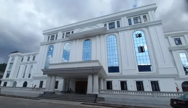 नयाँ प्रधानमन्त्री कार्यालय