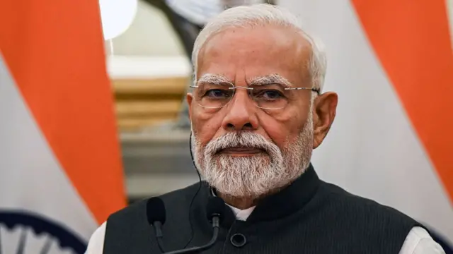 नरेंद्र मोदी