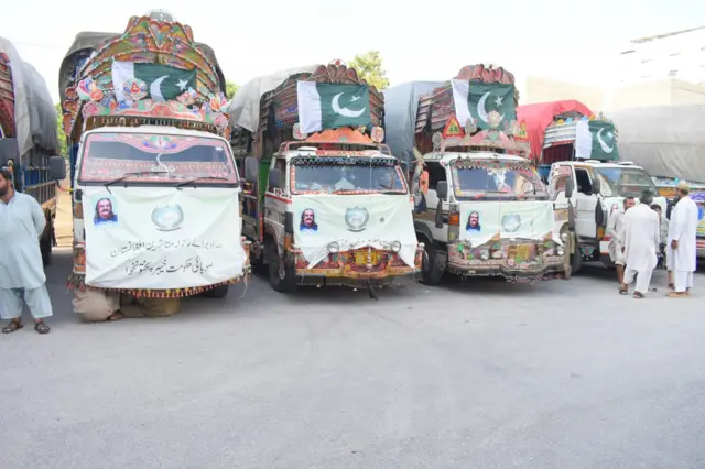 امداد، افغانستان، پاکستان