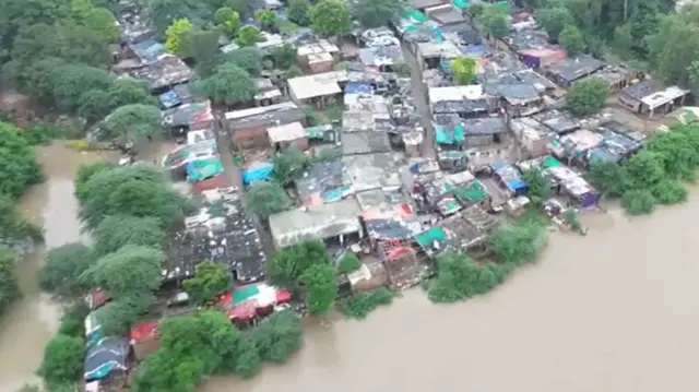 दिल्ली में यमुना का जलस्तर